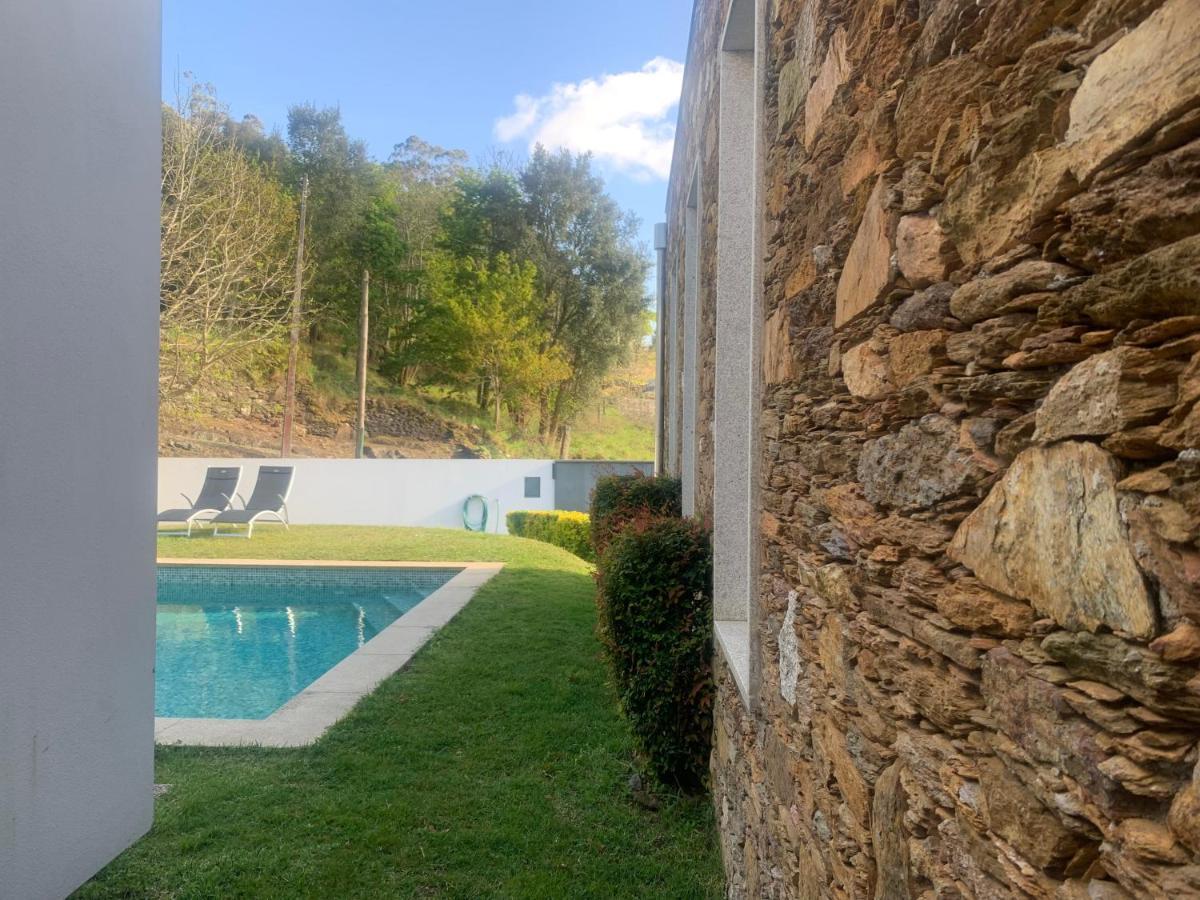 Villa Do Val Seixas - Piscina Privada Exterior photo